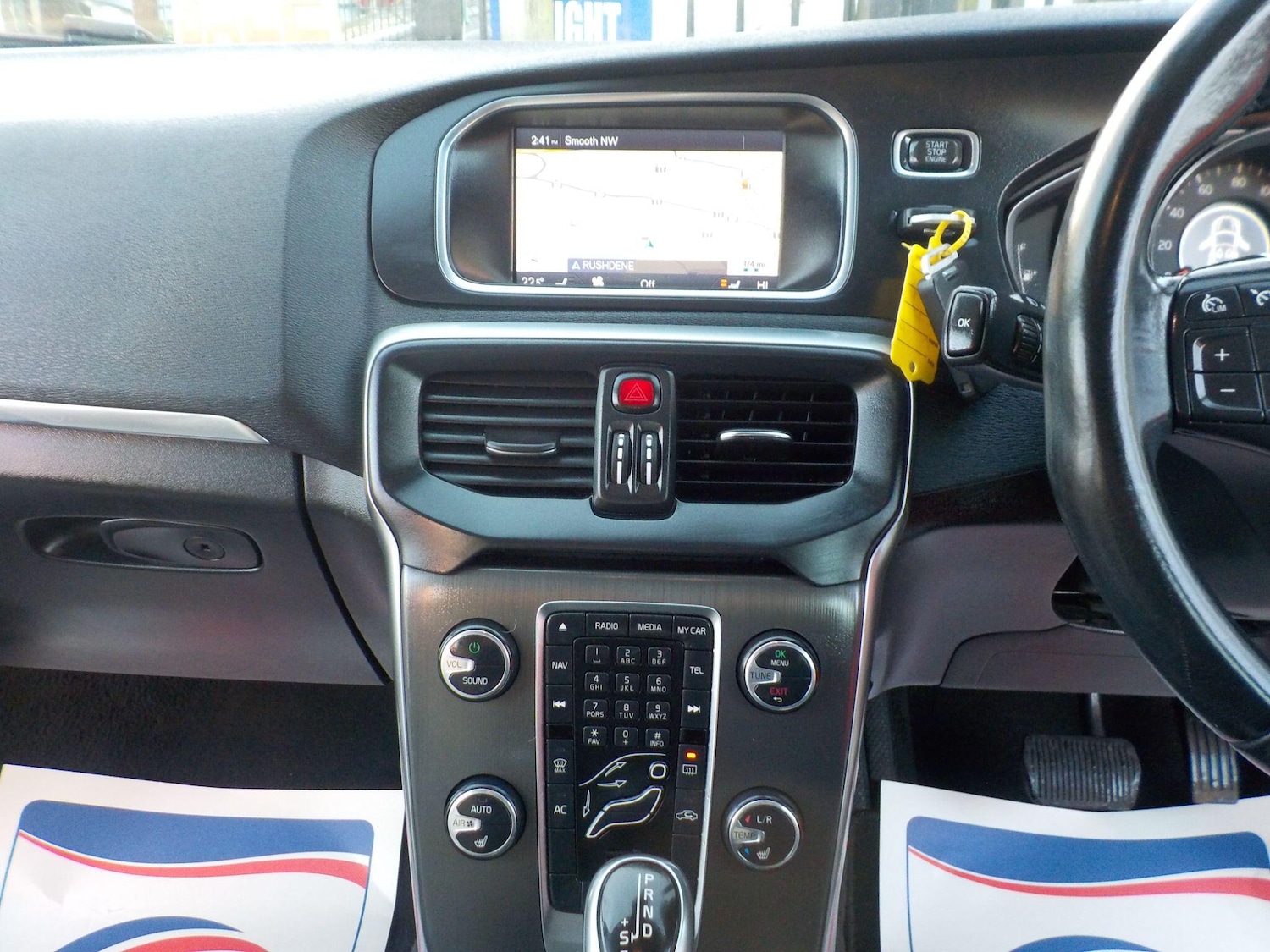 Used Volvo V40 2014 for sale - 76992317: Photo 12