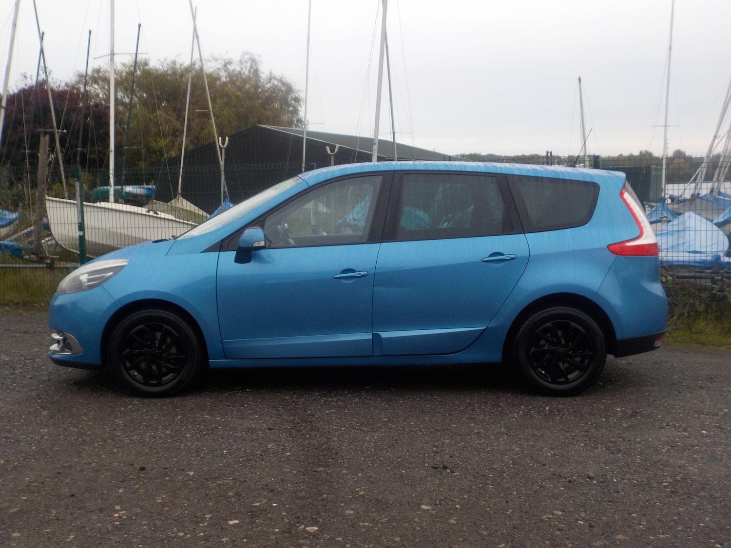 Used Renault Grand Scenic 2014 for sale - 76175072: Photo 2