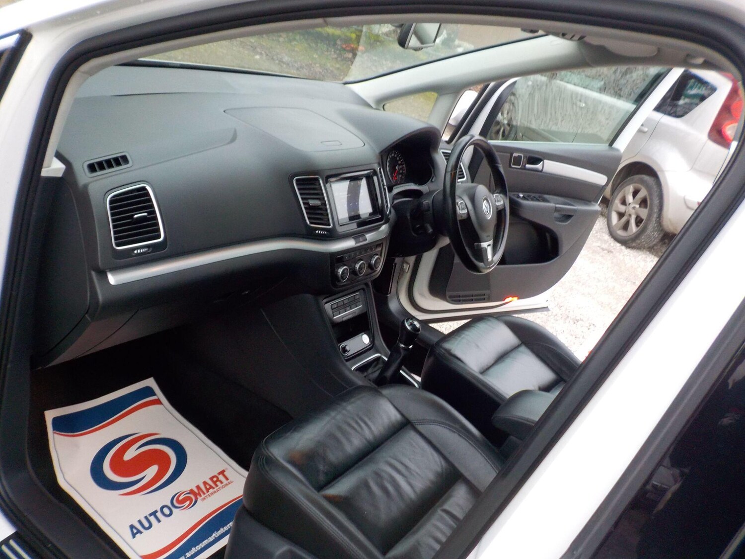 Used Volkswagen Sharan 2014 for sale - 77839770: Photo 11