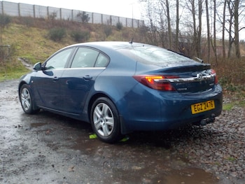 Used Vauxhall Insignia 2017 for sale - 77400820: Photo