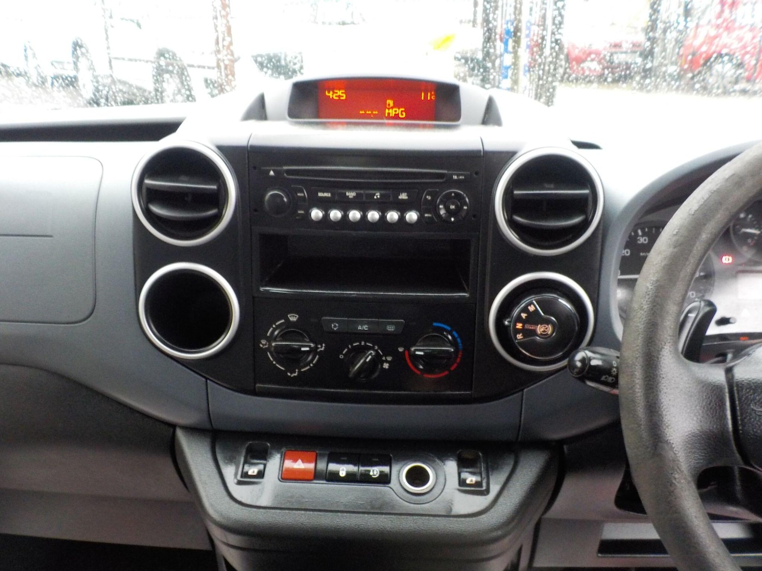 Used Peugeot Partner Tepee 2015 for sale - 78007074: Photo 13