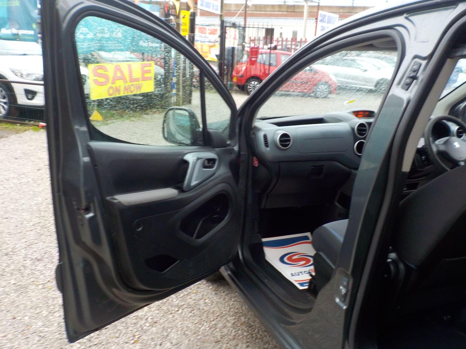 Used Peugeot Partner Tepee 2015 for sale - 78007074: Photo 25