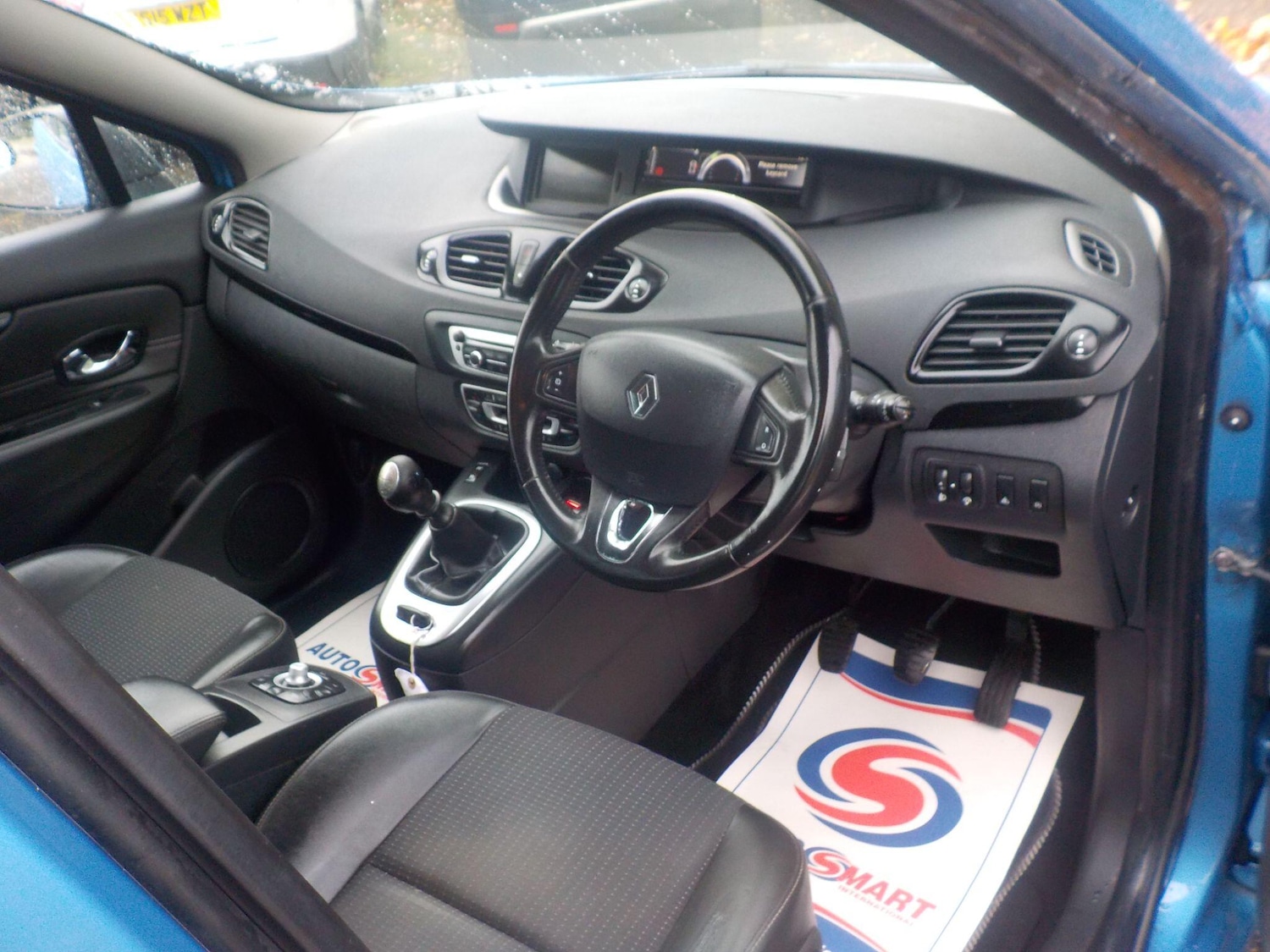 Used Renault Grand Scenic 2014 for sale - 76992029: Photo 10