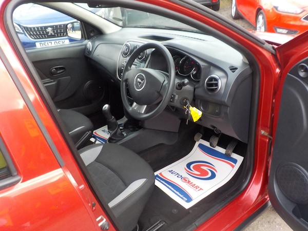 Used Dacia Sandero Stepway 2014 for sale - 74120419: Photo 10