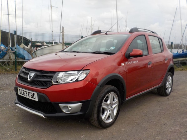 Used Dacia Sandero Stepway 2014 for sale - 74120419: Photo 1