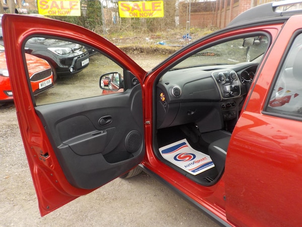Used Dacia Sandero Stepway 2014 for sale - 74120419: Photo 25