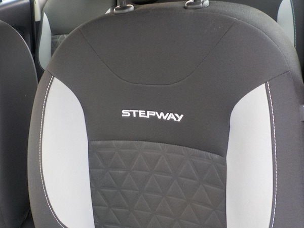Used Dacia Sandero Stepway 2014 for sale - 74120419: Photo 27