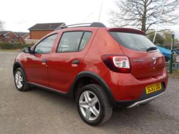 Used Dacia Sandero Stepway 2014 for sale - 74120419: Photo