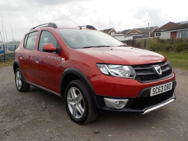Used Dacia Sandero Stepway 2014 for sale - 74120419: Photo 7