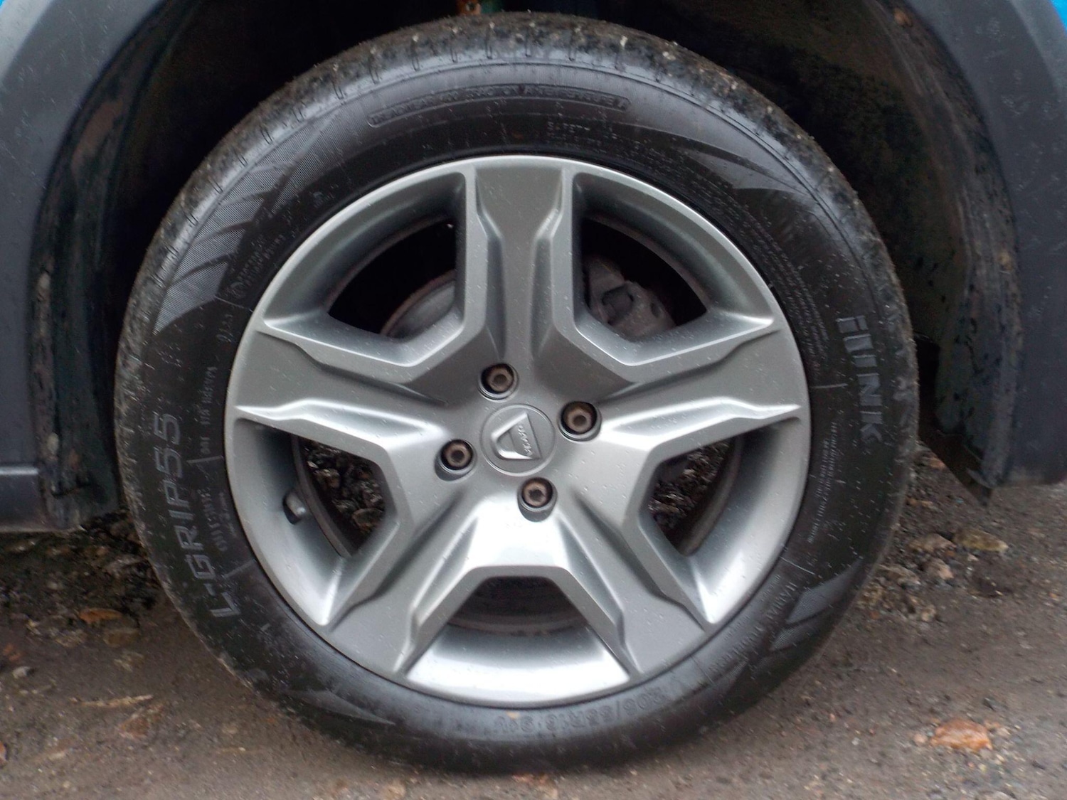 Used Dacia Sandero Stepway 2017 for sale - 77794080: Photo 10