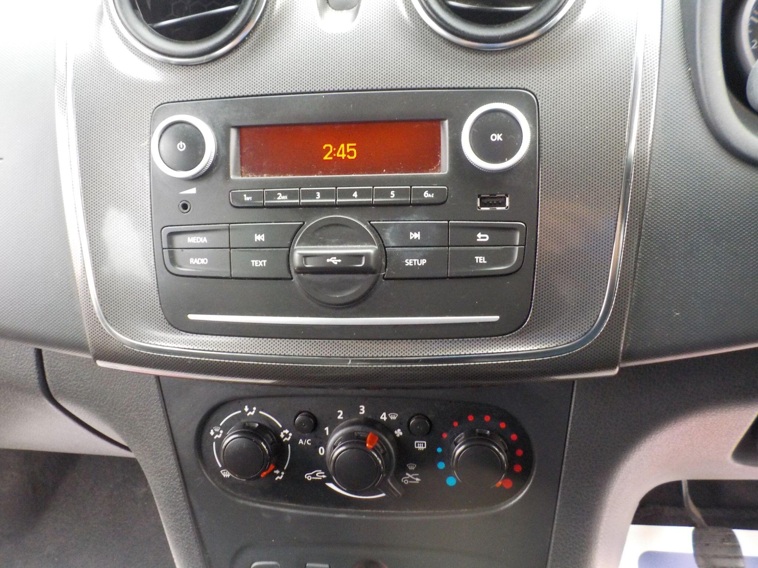 Used Dacia Sandero Stepway 2017 for sale - 77794080: Photo 18