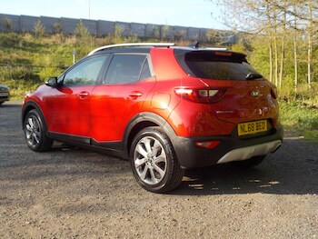 Used Kia Stonic 2018 for sale - 78362564: Photo