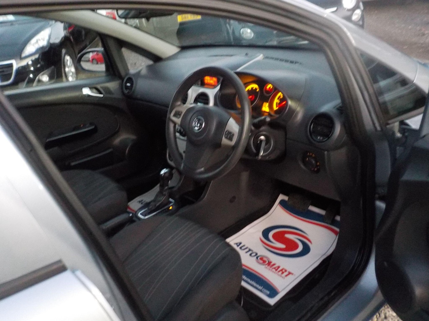 Used Vauxhall Corsa 2007 for sale - 77737925: Photo 10