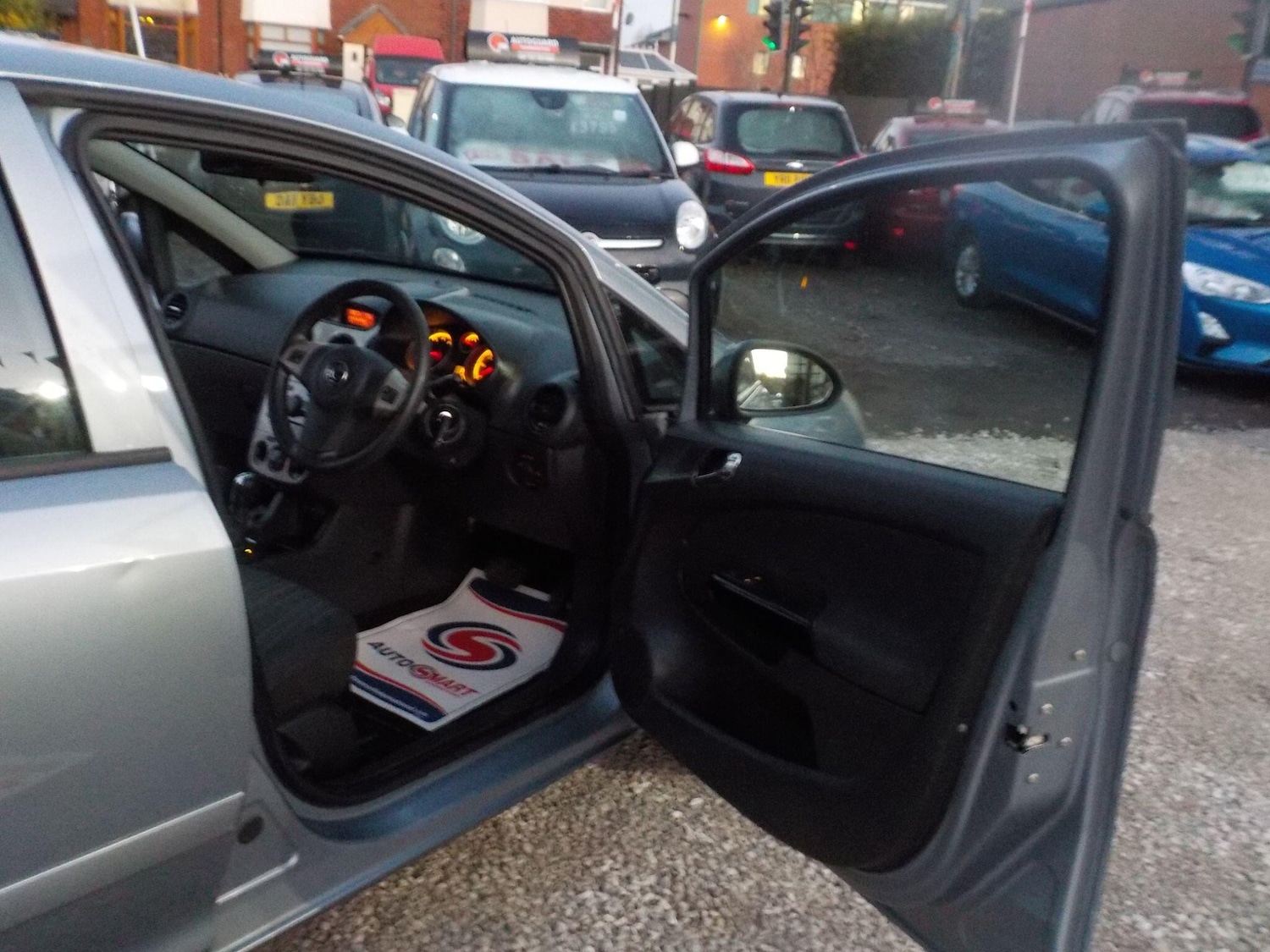 Used Vauxhall Corsa 2007 for sale - 77737925: Photo 19