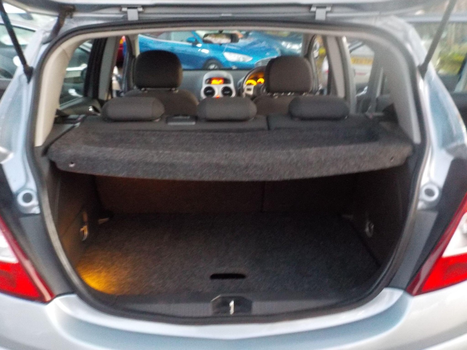 Used Vauxhall Corsa 2007 for sale - 77737925: Photo 23