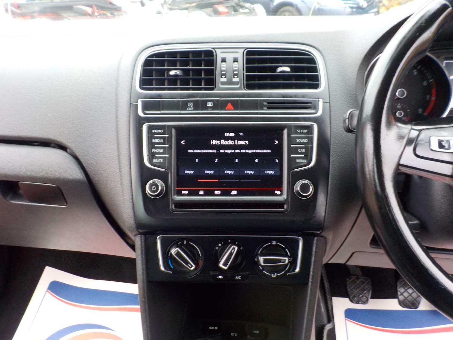 Used Volkswagen Polo 2015 for sale - 76424172: Photo 13