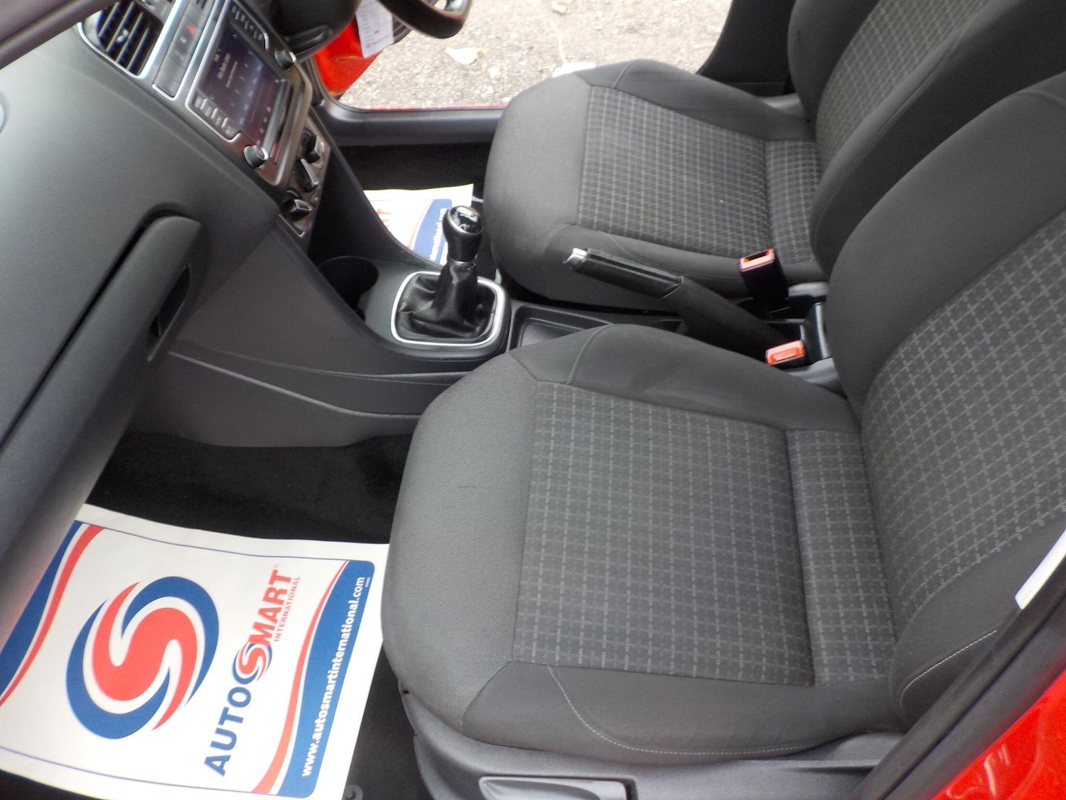 Used Volkswagen Polo 2015 for sale - 76424172: Photo 27