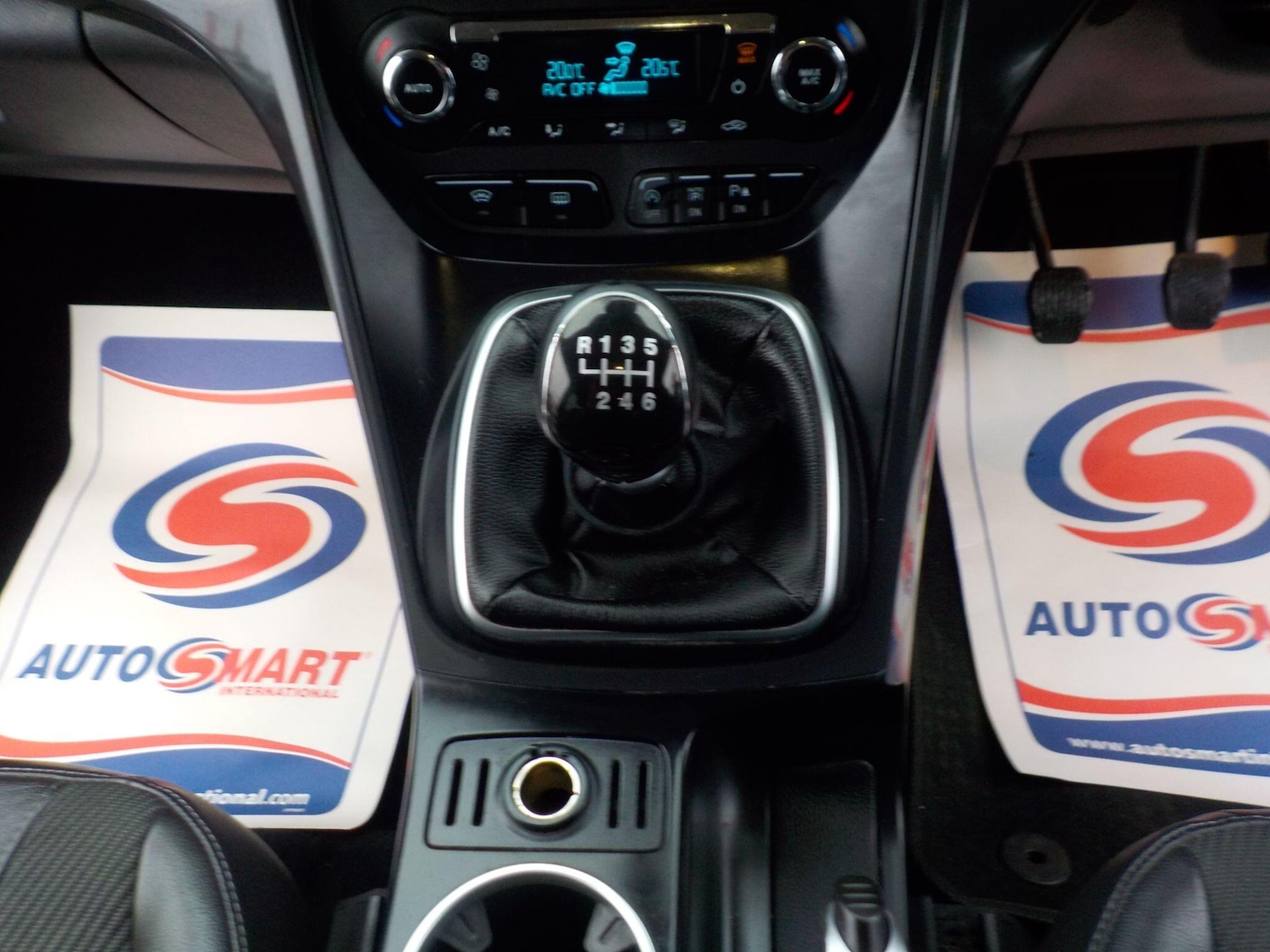 Used Ford Kuga 2015 for sale - 77977694: Photo 16