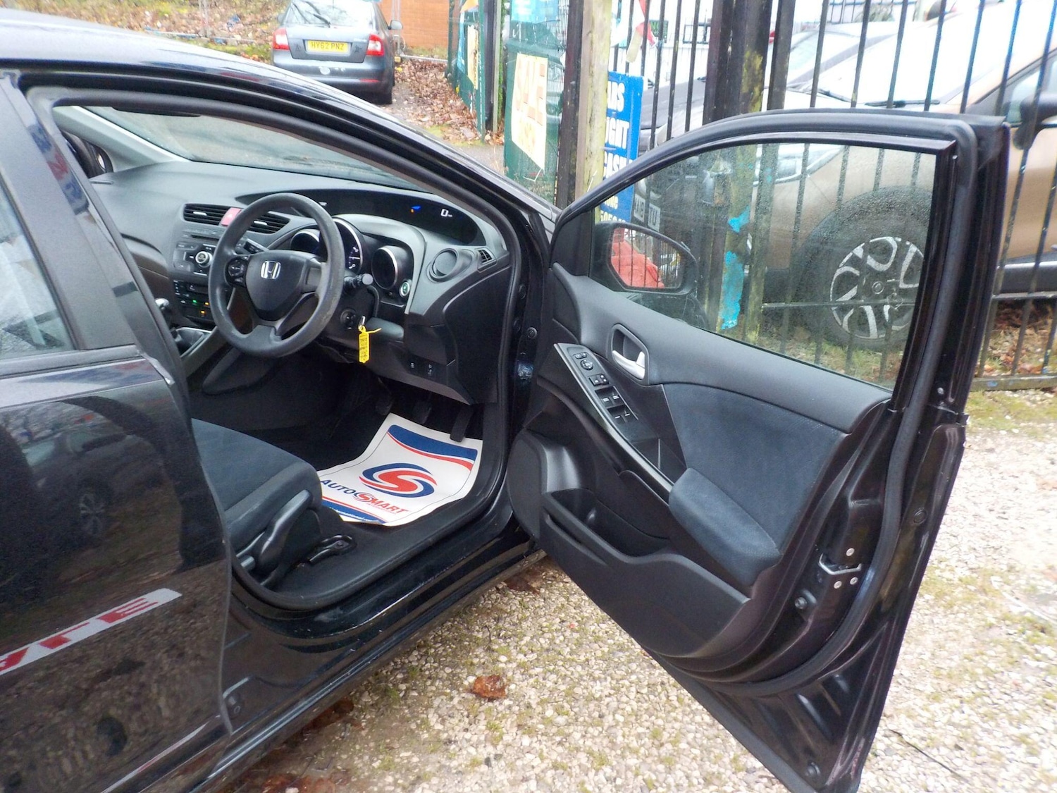 Used Honda Civic 2013 for sale - 76667090: Photo 19