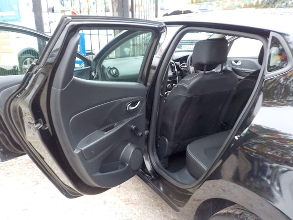 Used Renault Clio 2015 for sale - 76259004: Photo 24
