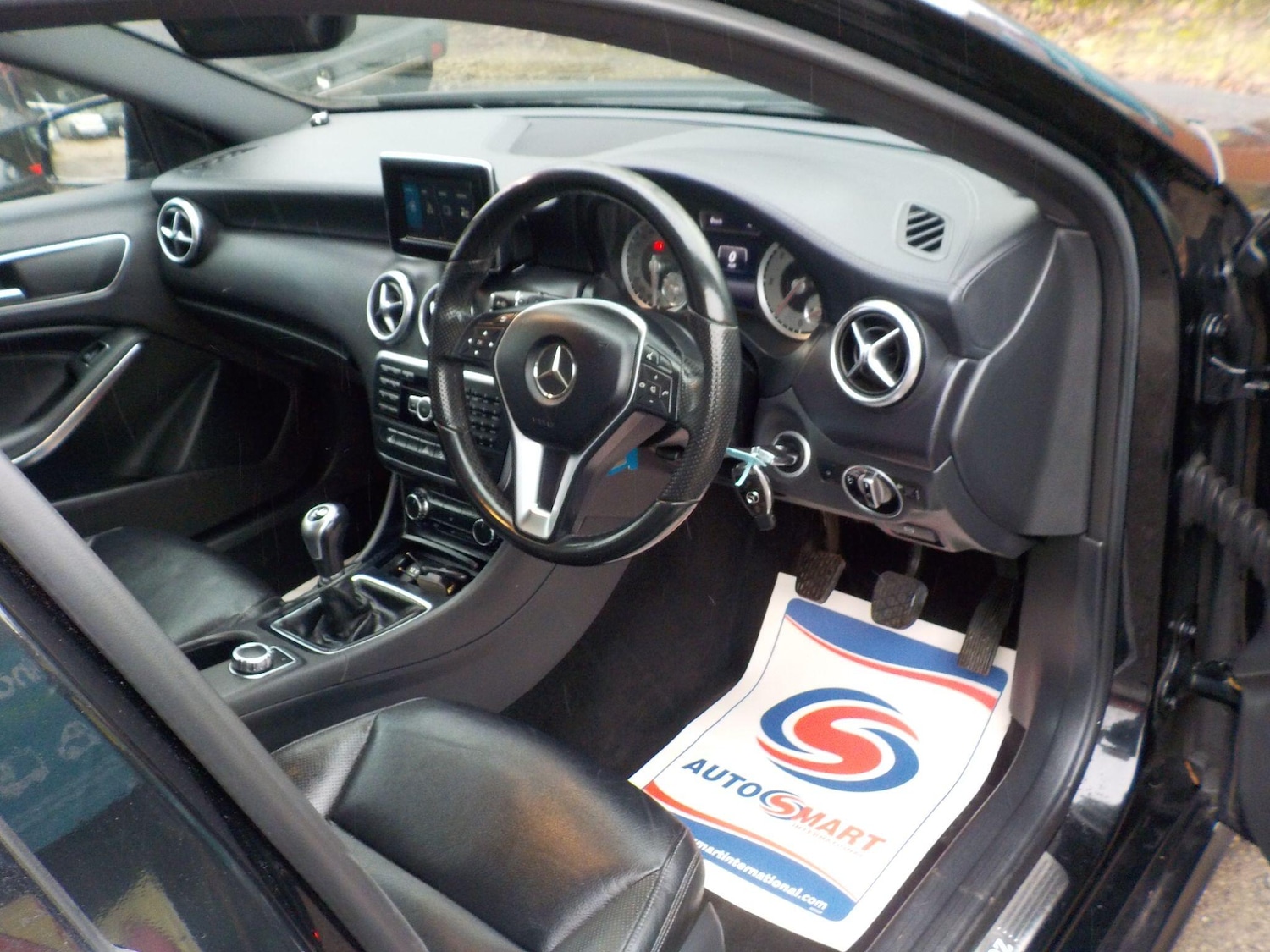 Used Mercedes-Benz A-Class 2015 for sale - 77156178: Photo 10