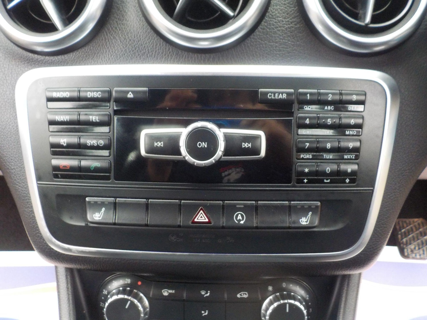 Used Mercedes-Benz A-Class 2015 for sale - 77156178: Photo 17