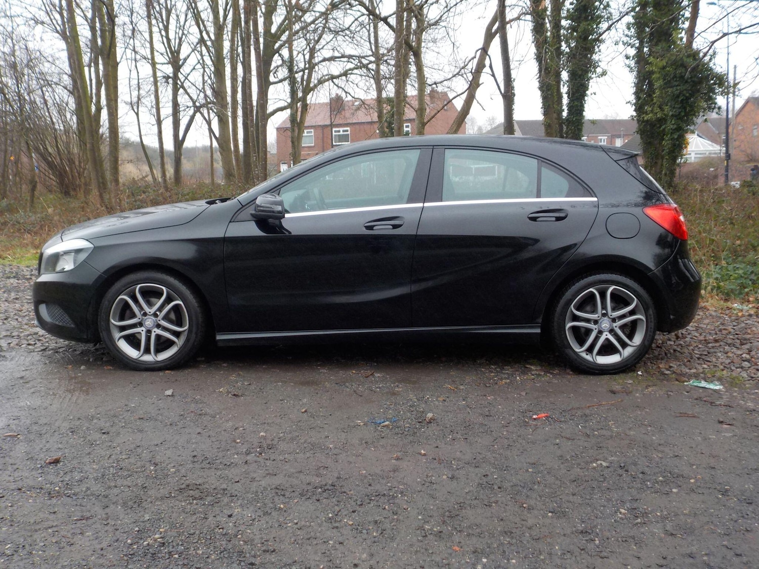 Used Mercedes-Benz A-Class 2015 for sale - 77156178: Photo 2