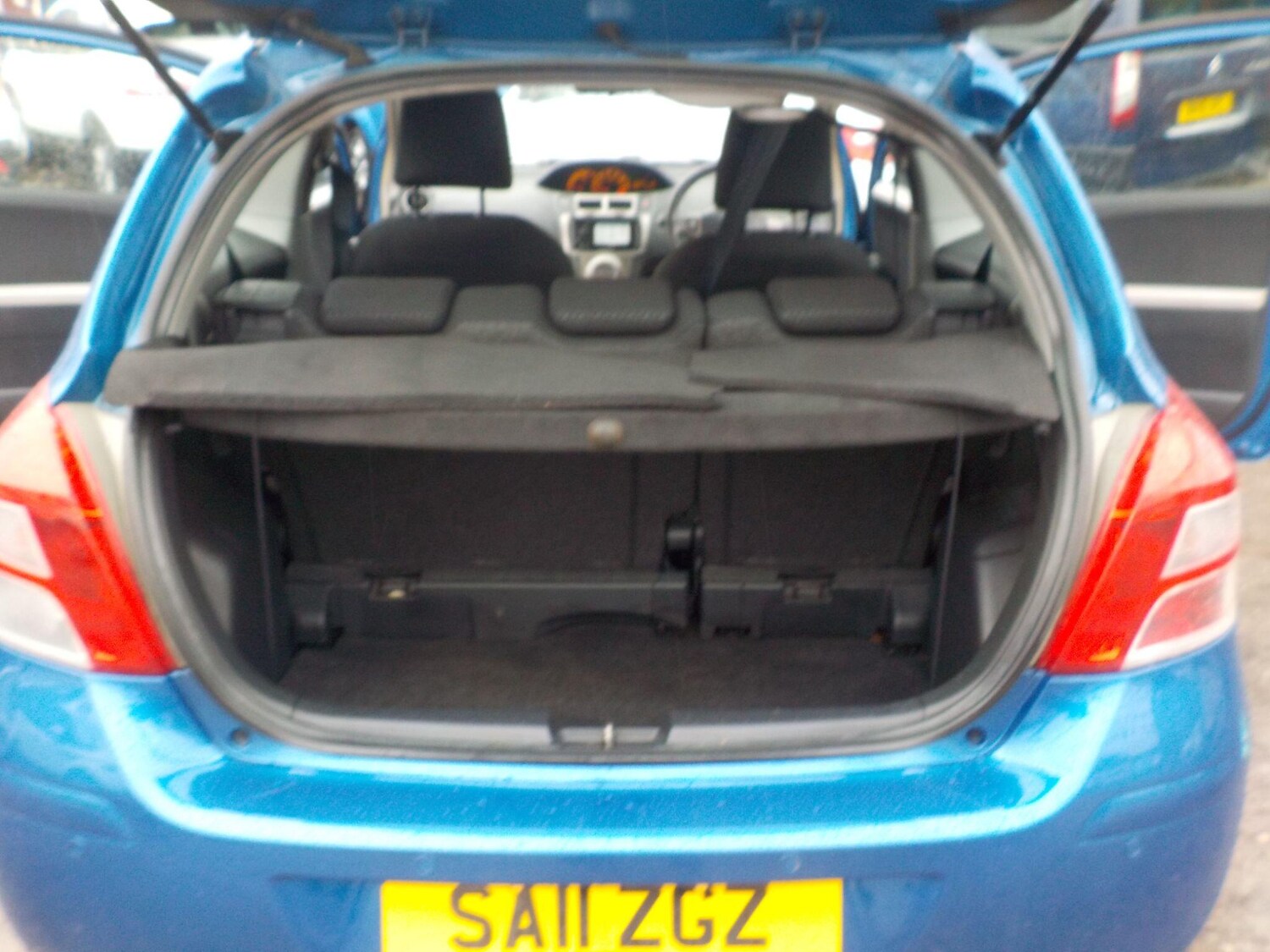 Used Toyota Yaris 2011 for sale - 77478980: Photo 21