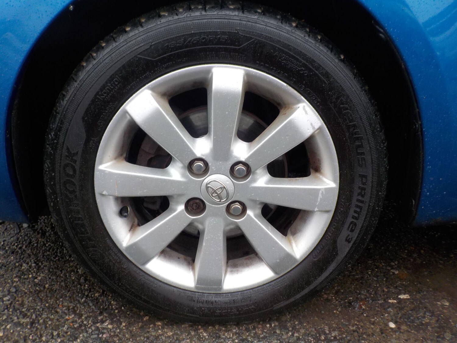 Used Toyota Yaris 2011 for sale - 77478980: Photo 25