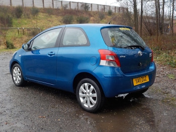 Used Toyota Yaris 2011 for sale - 77478980: Photo