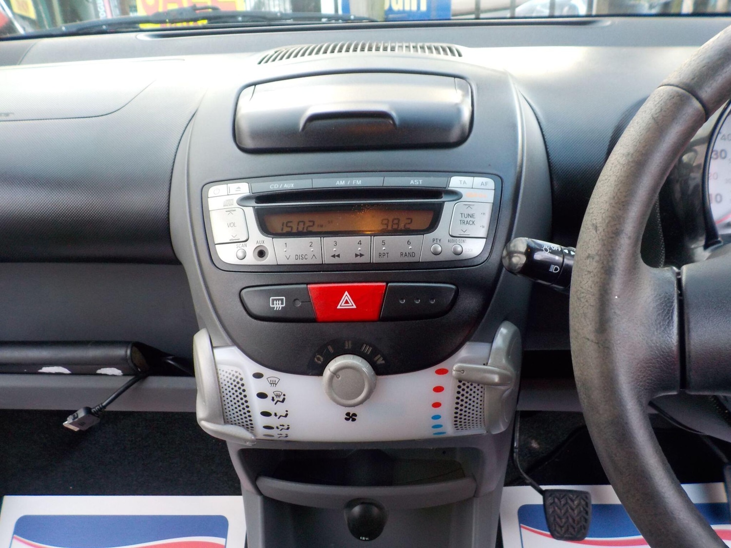 Used Toyota AYGO 2011 for sale - 77315402: Photo 13