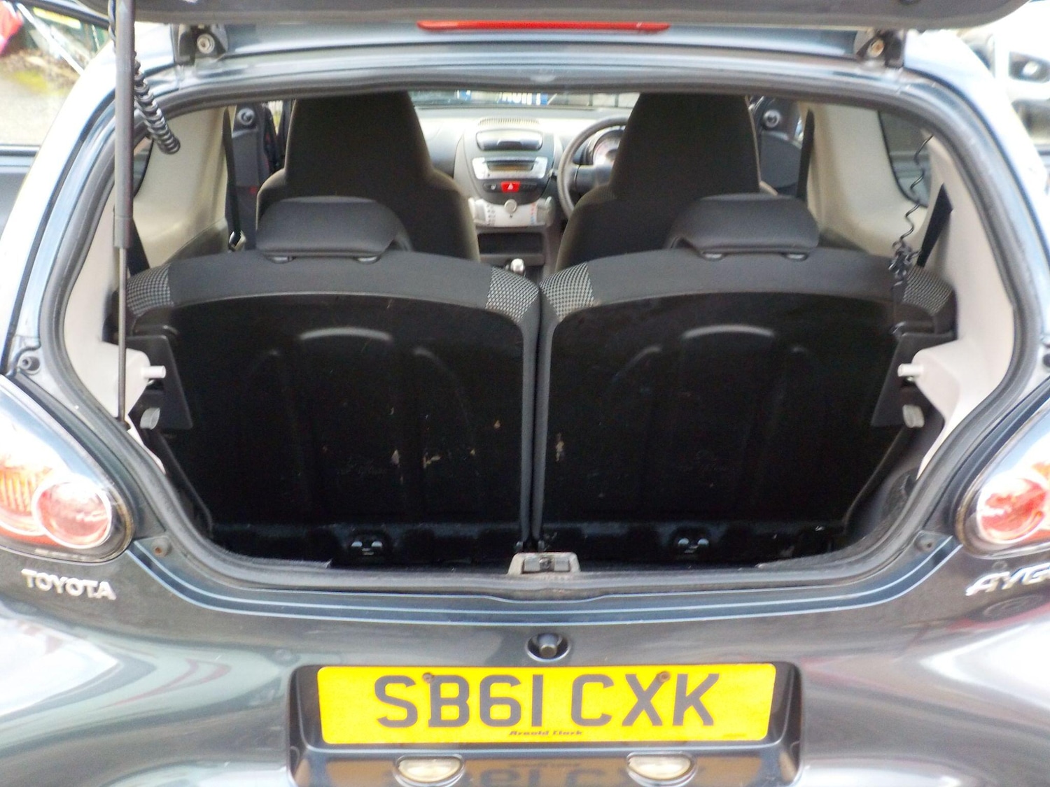 Used Toyota AYGO 2011 for sale - 77315402: Photo 19