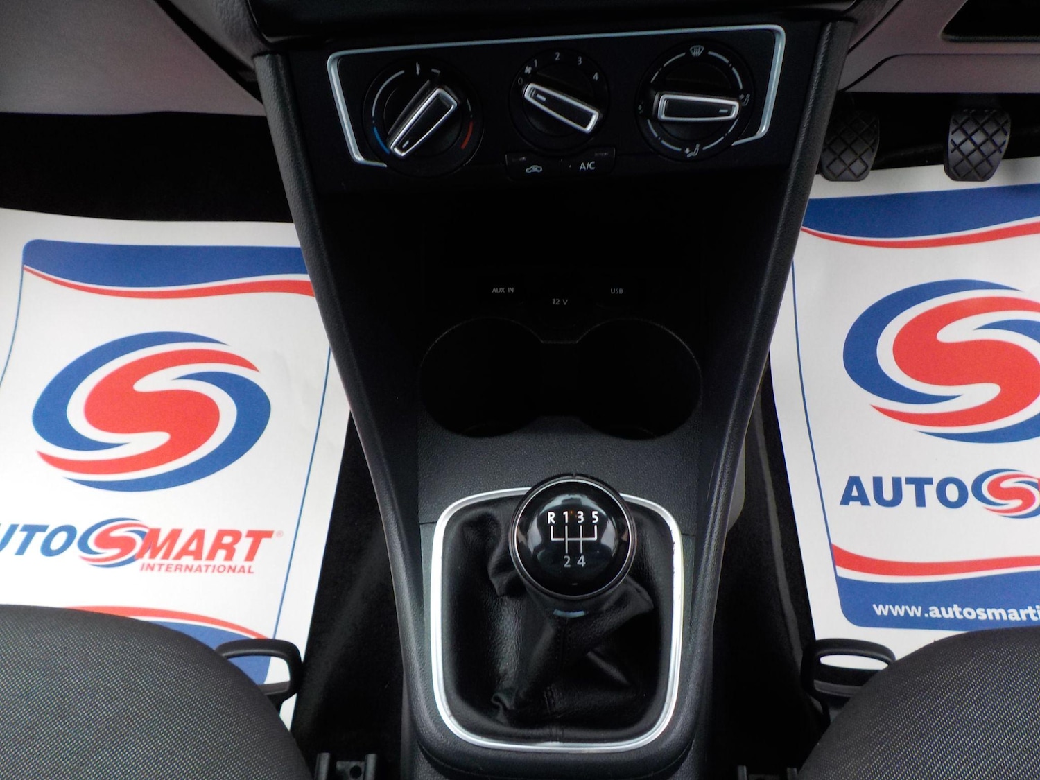 Used Volkswagen Polo 2015 for sale - 76988426: Photo 14