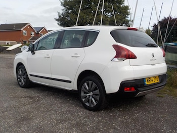 Used Peugeot 3008 2014 for sale - 76993639: Photo