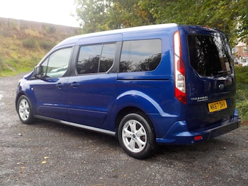 Used Ford Grand Tourneo Connect 2017 for sale - 76174720: Photo
