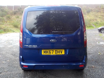 Used Ford Grand Tourneo Connect 2017 for sale - 76174720: Photo