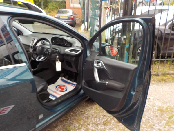 Used Peugeot 2008 2016 for sale - 75520373: Photo 18