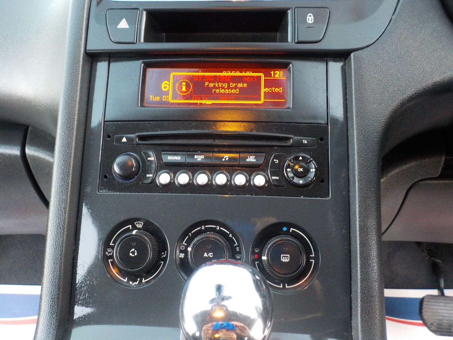 Used Peugeot 5008 2014 for sale - 77982705: Photo 17