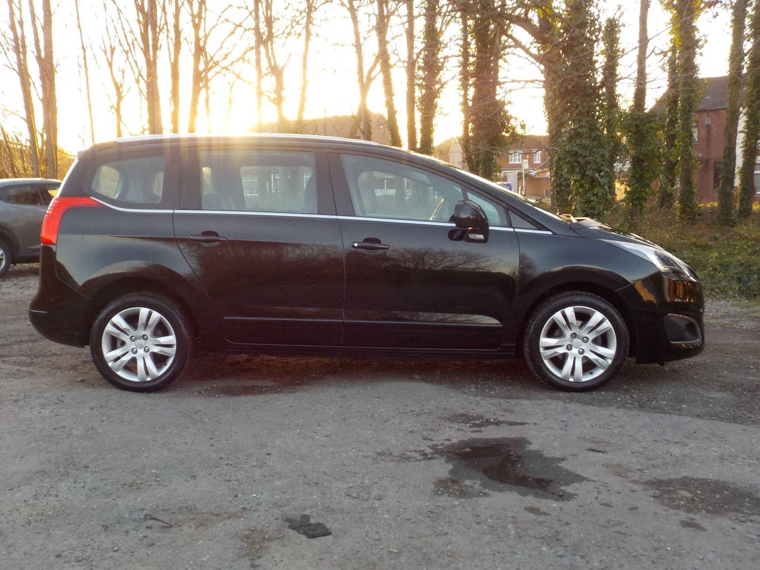 Used Peugeot 5008 2014 for sale - 77982705: Photo 6