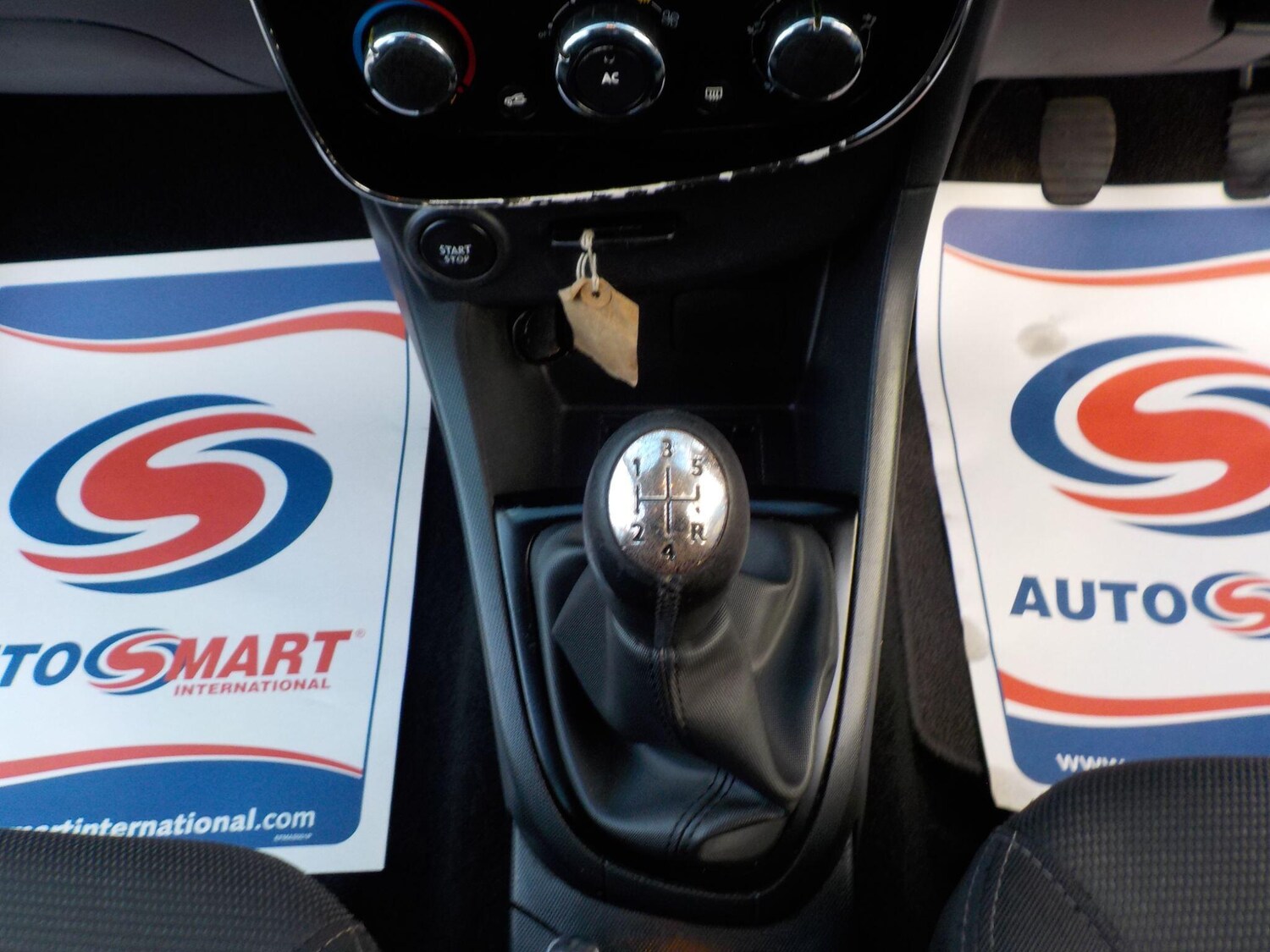 Used Renault Clio for sale - 78086969: Photo 15