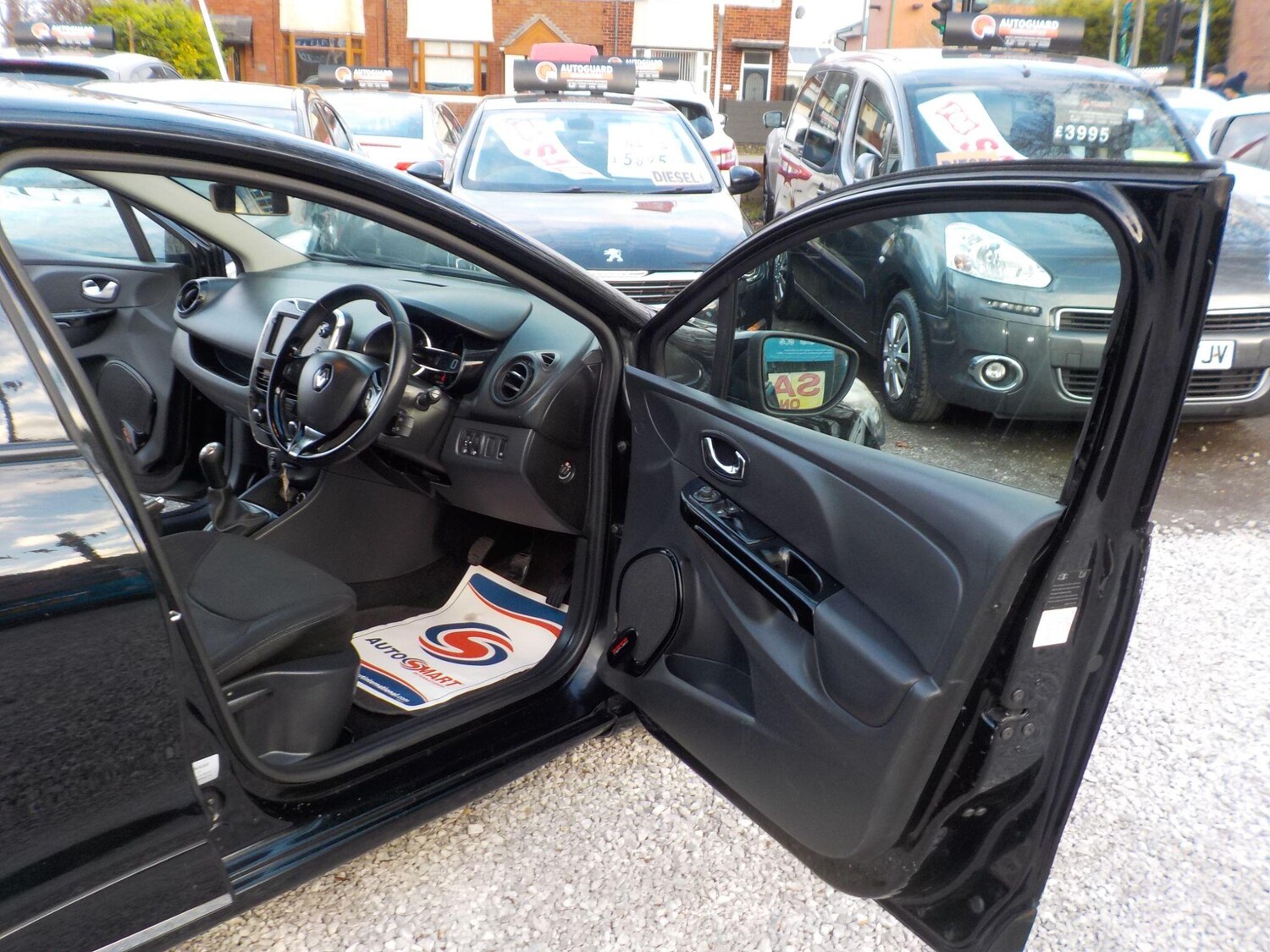 Used Renault Clio for sale - 78086969: Photo 17