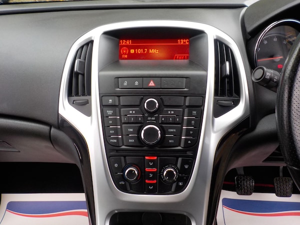 Used Vauxhall Astra 2012 for sale - 76179479: Photo 13
