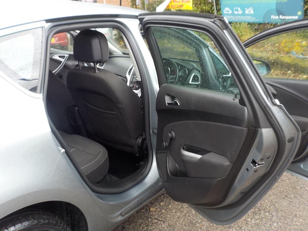 Used Vauxhall Astra 2012 for sale - 76179479: Photo 20