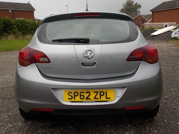 Used Vauxhall Astra 2012 for sale - 76179479: Photo 4