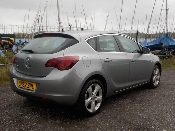 Used Vauxhall Astra 2012 for sale - 76179479: Photo 5
