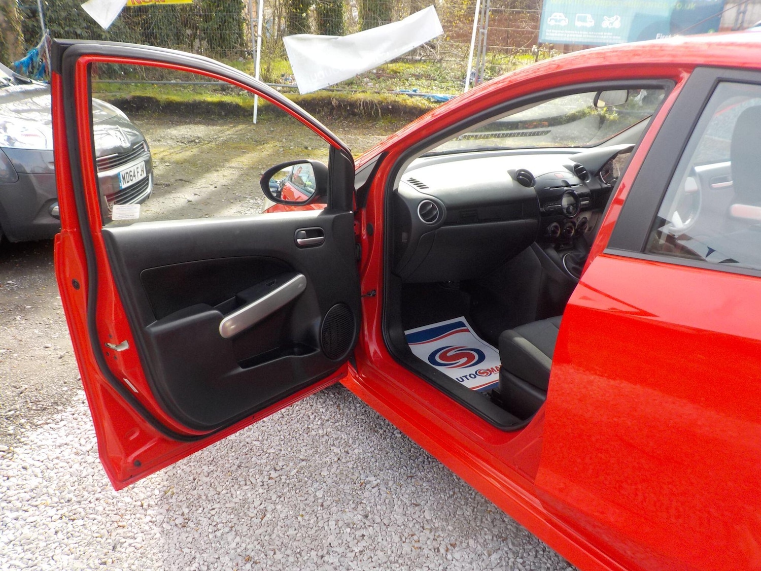 Used Mazda Mazda2 2012 for sale - 78034556: Photo 26