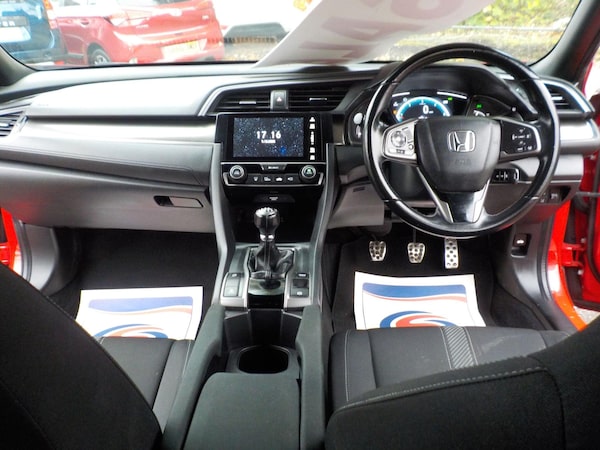Used Honda Civic 2018 for sale - 76238948: Photo 12