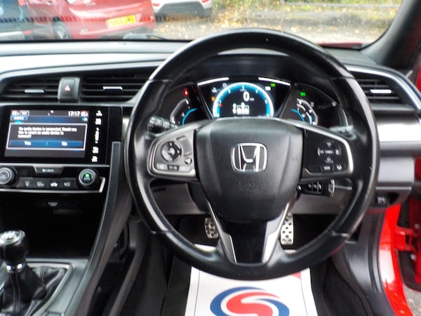 Used Honda Civic 2018 for sale - 76238948: Photo 14