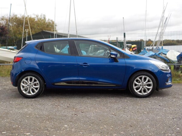 Used Renault Clio 2018 for sale - 76227825: Photo 6