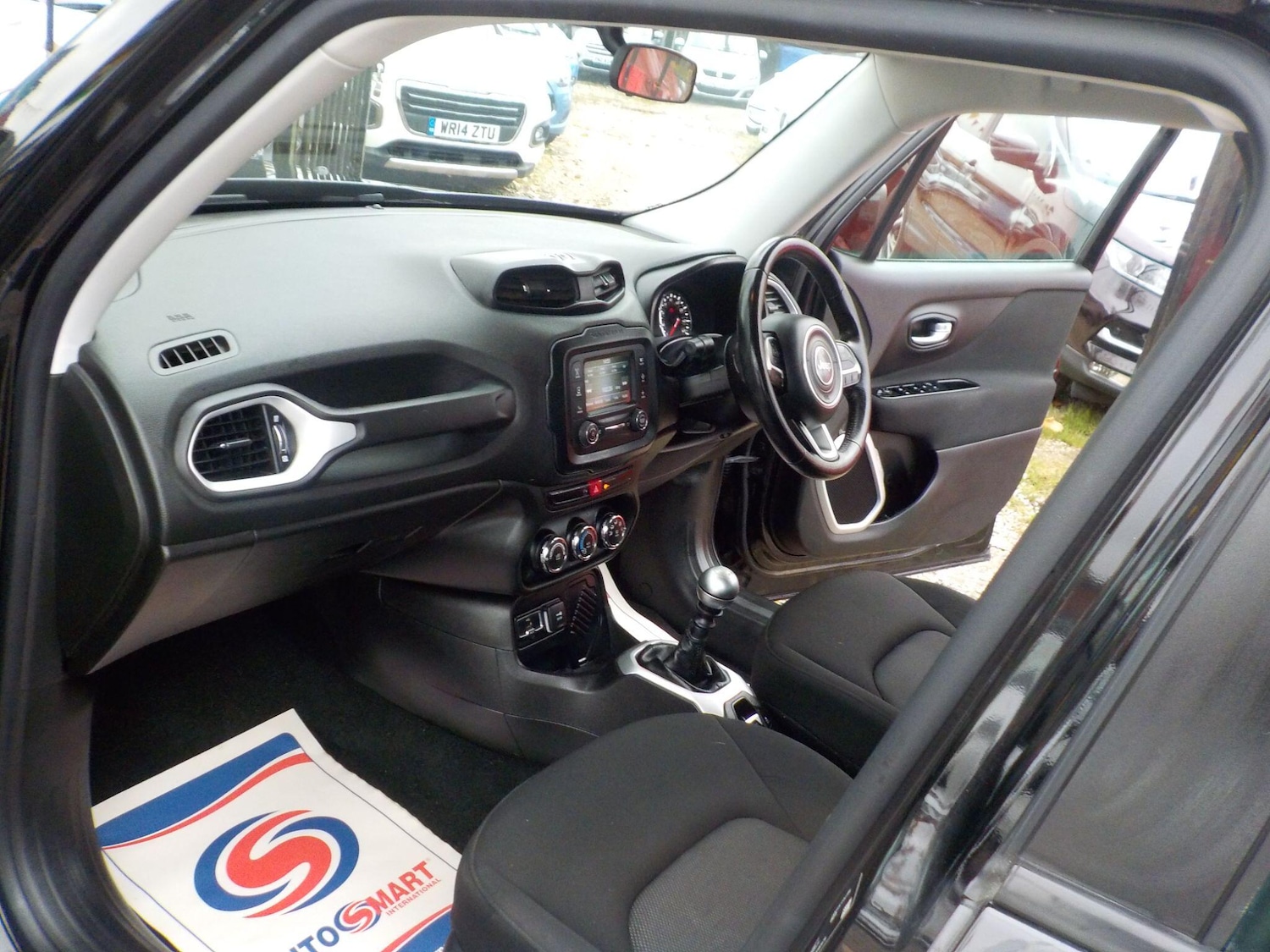 Used Jeep Renegade 2015 for sale - 76498732: Photo 11